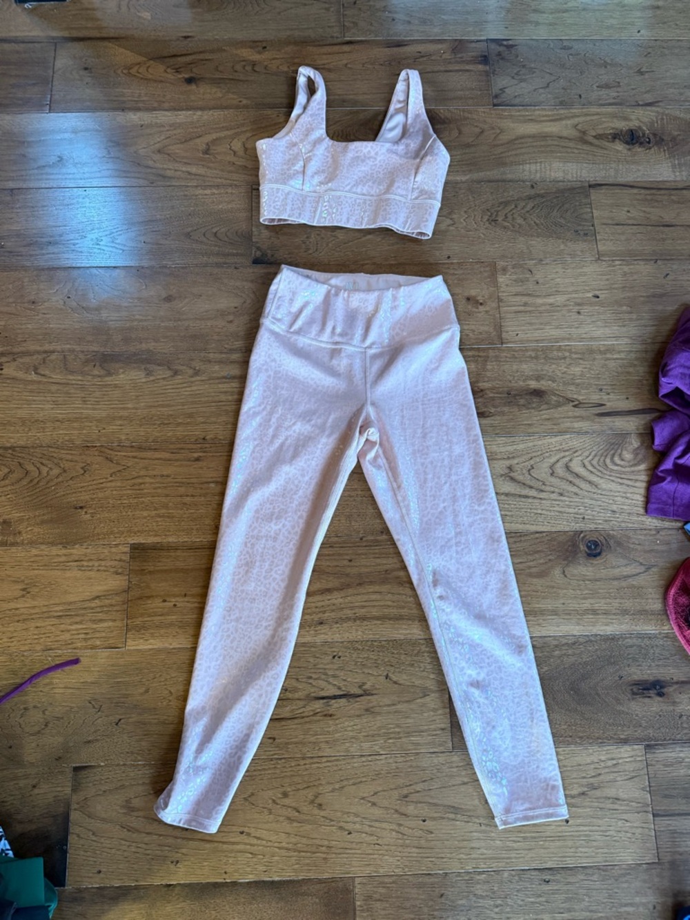 Light Pink High-Rise Leggings - Women's Activewear